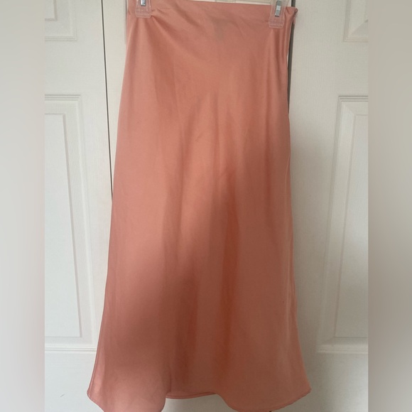 Forever 21 Satin Slip Skirt - Picture 1 of 4